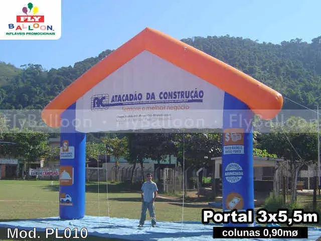 Pórtico inflável promocional Atacadão da Construção
